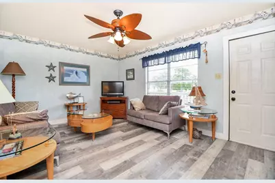 1301 2nd Street, Palacios, TX 77465 - Photo 7