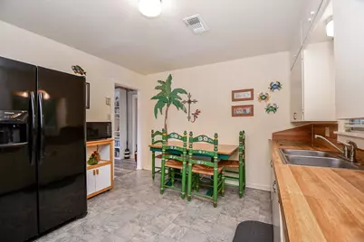 1301 2nd Street, Palacios, TX 77465 - Photo 13
