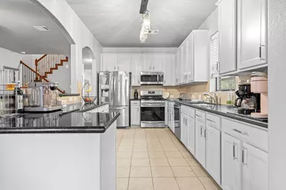 16918 Lake Willowby Lane, Houston, TX 77044 - Photo 15