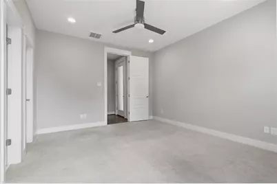 2057 Sherwood Forest Street, Houston, TX 77043 - Photo 15