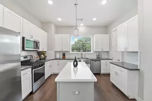 2057 Sherwood Forest St, Houston, TX 77043 - Photo 1