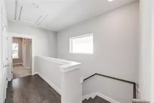 2057 Sherwood Forest St, Houston, TX 77043 - Photo 13