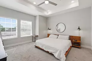 2057 Sherwood Forest St, Houston, TX 77043 - Photo 15