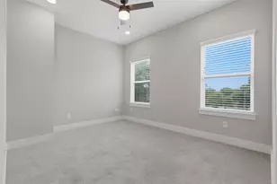 2057 Sherwood Forest St, Houston, TX 77043 - Photo 25