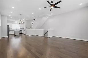 2057 Sherwood Forest St, Houston, TX 77043 - Photo 5