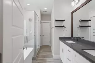 2057 Sherwood Forest St, Houston, TX 77043 - Photo 21
