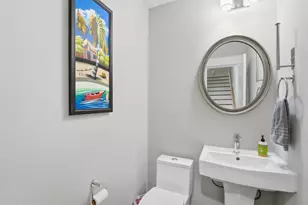 2057 Sherwood Forest St, Houston, TX 77043 - Photo 11