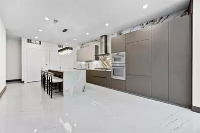 1711 Allen Pkwy #1907, Houston, TX 77019 - Photo 5