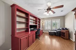 1611 Gardenia Dr, Houston, TX 77018 - Photo 11
