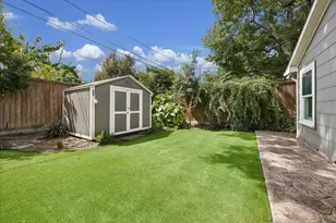 1611 Gardenia Dr, Houston, TX 77018 - Photo 23