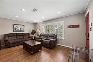 1611 Gardenia Dr, Houston, TX 77018 - Photo 7