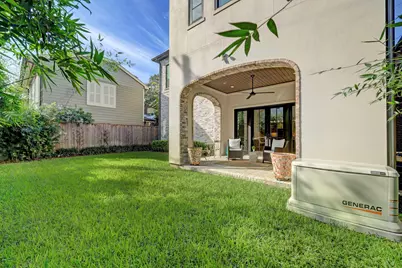 2501 Yupon Street, Houston, TX 77006 - Photo 7