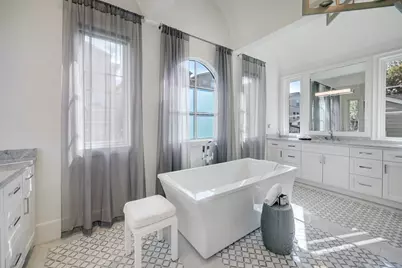 2501 Yupon Street, Houston, TX 77006 - Photo 29