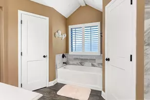 244 Cedar Hill Loop, Lufkin, TX 75904 - Photo 23