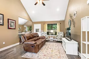 244 Cedar Hill Loop, Lufkin, TX 75904 - Photo 9