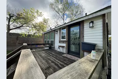 129 Garrotsville Street, Houston, TX 77022 - Photo 17