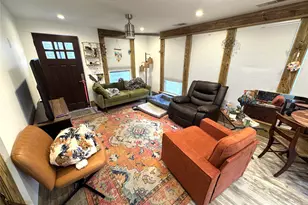 129 Garrotsville St, Houston, TX 77022 - Photo 5