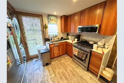 129 Garrotsville Street, Houston, TX 77022 - Photo 9