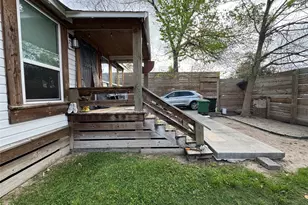 129 Garrotsville St, Houston, TX 77022 - Photo 15