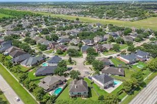 2221 Silvercreek Ct, Deer Park, TX 77536 - Photo 9