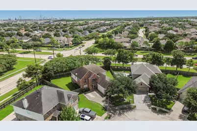 2221 Silvercreek Court, Deer Park, TX 77536 - Photo 5