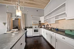 26407 Preston Ave, Spring, TX 77373 - Photo 17