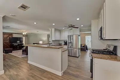 6515 Glenhill Drive, Spring, TX 77389 - Photo 9