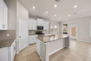 2406 Temple Crag Dr, Rosharon, TX 77583 - Photo 11