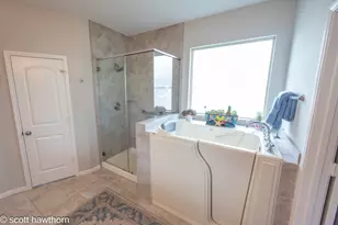 2837 Elia Ln, League City, TX 77573 - Photo 5