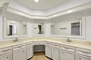11622 Manor Park Dr, Houston, TX 77077 - Photo 25