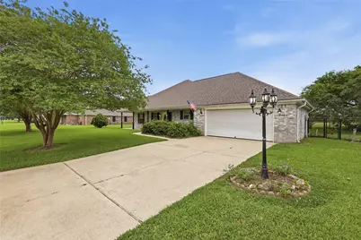 8565 Sunflower Lane, Beaumont, TX 77705 - Photo 9
