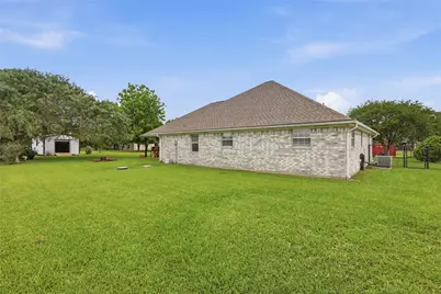 8565 Sunflower Lane, Beaumont, TX 77705 - Photo 37