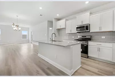 4405 W Bayou Maison Circle, Dickinson, TX 77539 - Photo 5