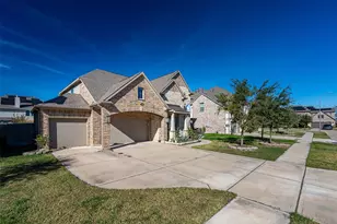 3015 Cooper Hawk Ln, Richmond, TX 77406 - Photo 3