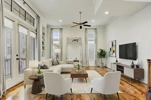 3225 Maxroy St, Houston, TX 77008 - Photo 7