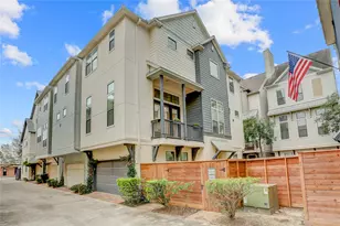 3225 Maxroy St, Houston, TX 77008 - Photo 1