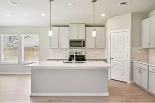 2023 Murphy Rnch Ct, Conroe, TX 77301 - Photo 3
