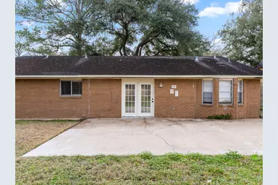 2005 Candlewood Drive, Bay City, TX 77414 - Photo 3