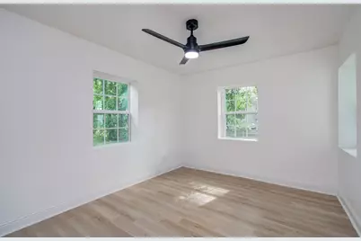 10309 Wiggins Street, Houston, TX 77029 - Photo 17