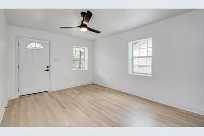 10309 Wiggins Street, Houston, TX 77029 - Photo 5