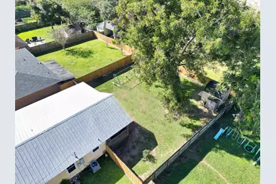 626 S Gray Avenue, West Columbia, TX 77486 - Photo 35