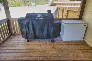 626 S Gray Ave, West Columbia, TX 77486 - Photo 21