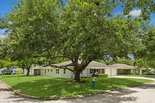 8510 Greenbush St, Houston, TX 77025 - Photo 5