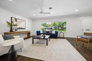 8510 Greenbush St, Houston, TX 77025 - Photo 9