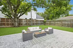 8510 Greenbush St, Houston, TX 77025 - Photo 27