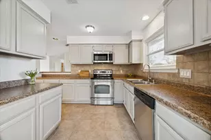 2784 Forest Point Dr, League City, TX 77573 - Photo 17