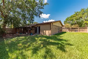 15410 Empanada Dr, Houston, TX 77083 - Photo 35