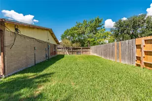 15410 Empanada Dr, Houston, TX 77083 - Photo 33