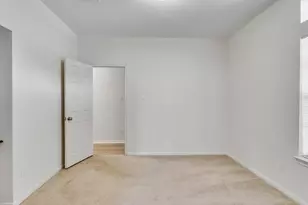 14527 Circlewood Way, Houston, TX 77062 - Photo 31
