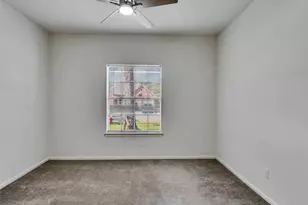 14527 Circlewood Way, Houston, TX 77062 - Photo 29